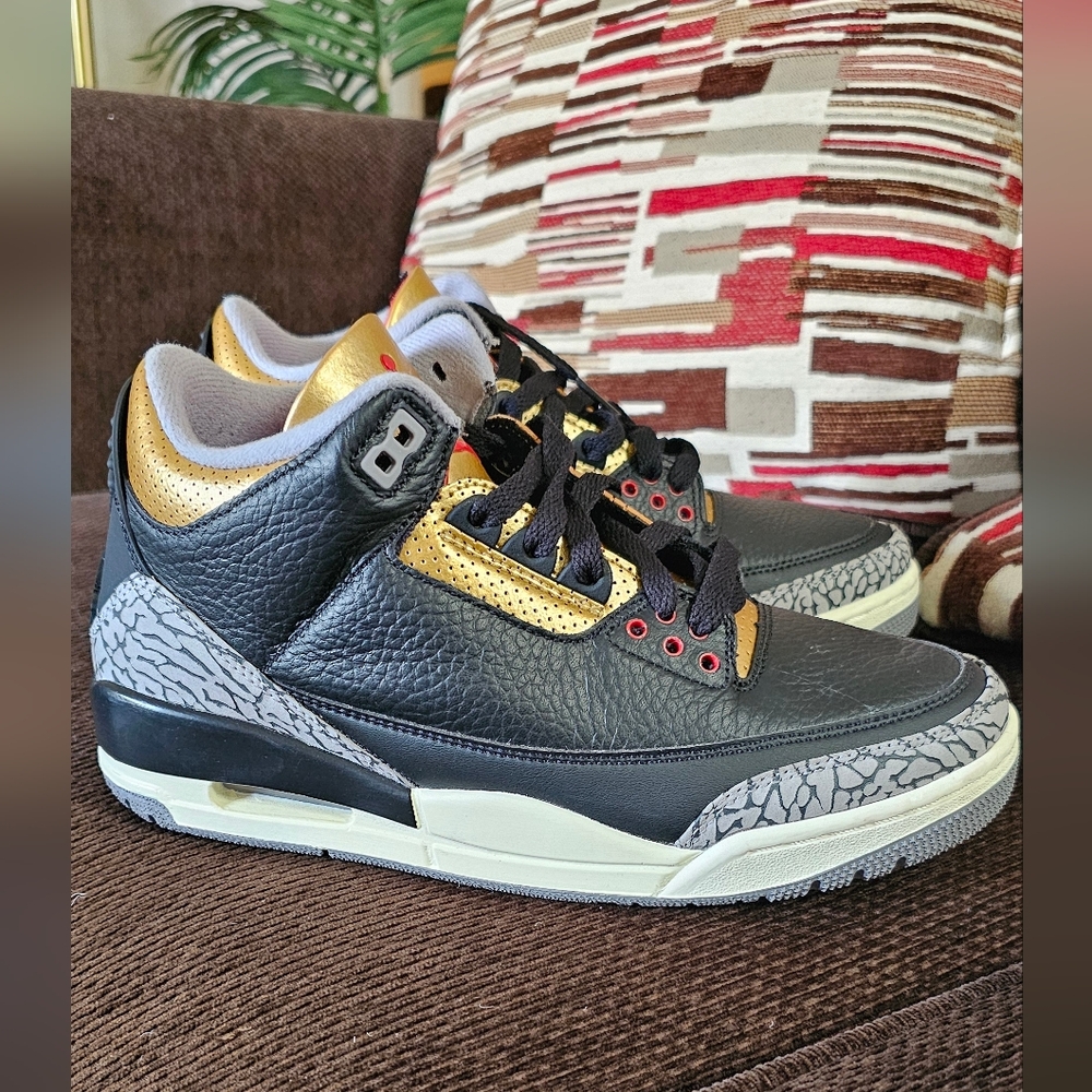 Air Jordan 3 RETRO Black N Gold Elephant Print Pre-Owned Excellent W Sz 8.5